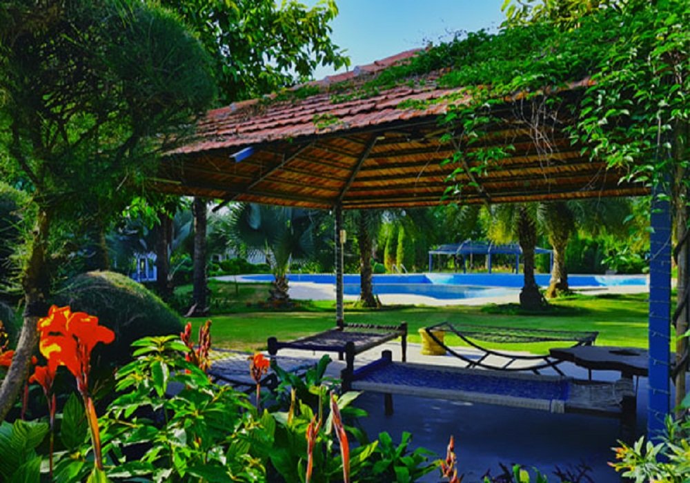 Botanix Nature Resort outdoor setting